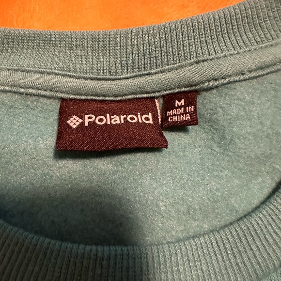 Retro oversized Polaroid sweatshirt. Blue/multi. Size M but could fit a large. - Picture 3 of 3